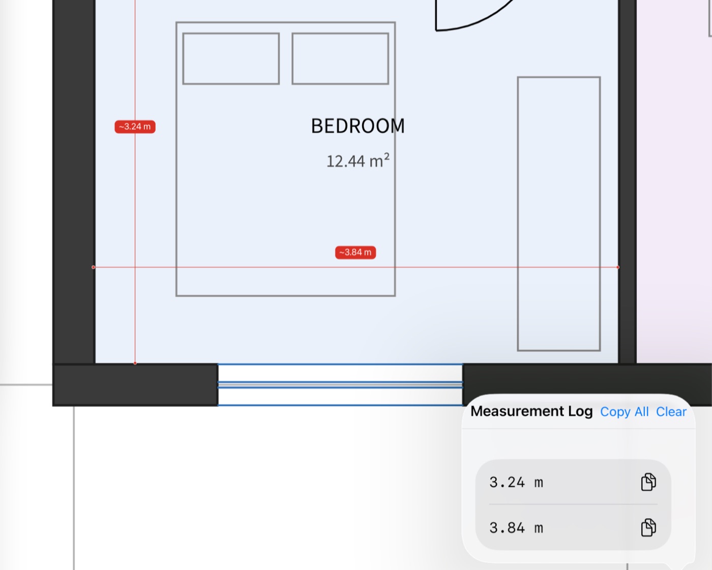 DWF View on the iPad: a bedroom measured on a floor plan, with dimensions of 3.24 m and 3.84 m and the measurement log.